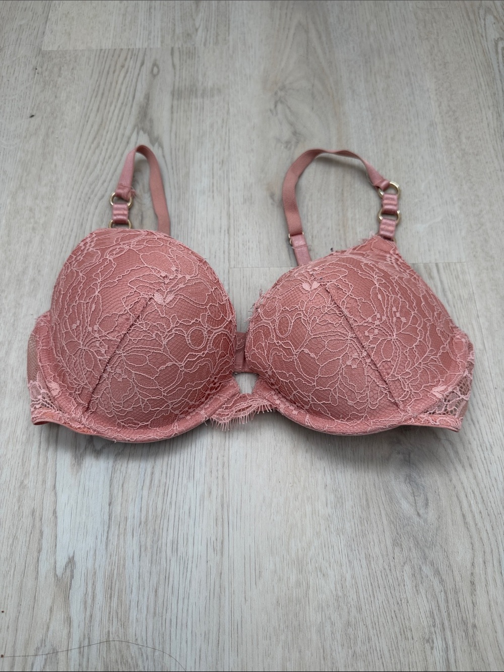 Victoria's Secret Lace Push-Up Bra in Dusty Pink 34c